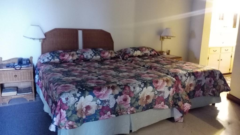 Hotel Relax Resort Montego Bay Buitenkant foto
