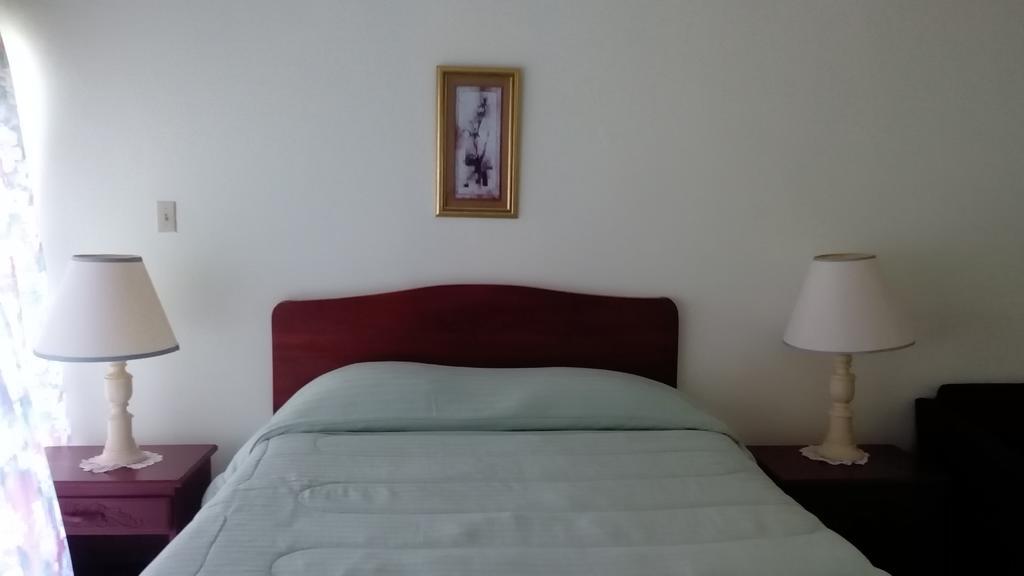 Hotel Relax Resort Montego Bay Buitenkant foto