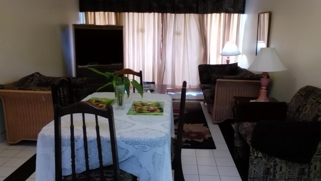 Hotel Relax Resort Montego Bay Buitenkant foto