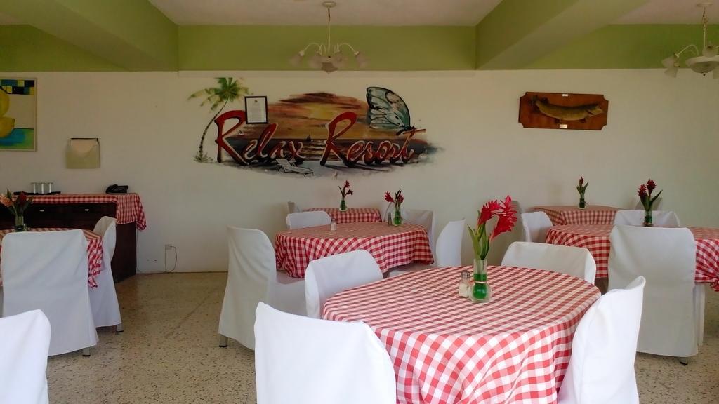 Hotel Relax Resort Montego Bay Buitenkant foto