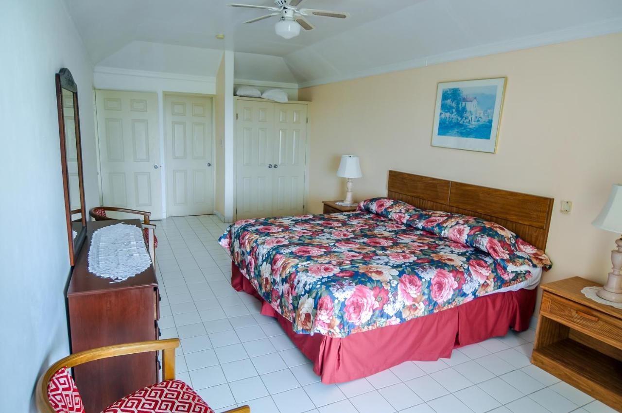 Hotel Relax Resort Montego Bay Buitenkant foto