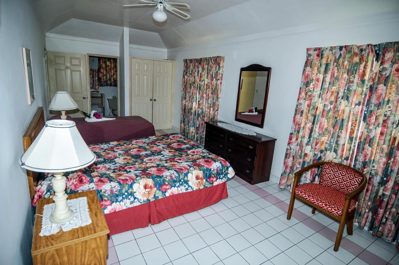 Hotel Relax Resort Montego Bay Buitenkant foto